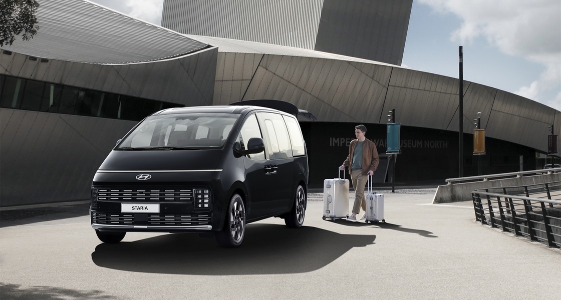 Hyundai Обновленная STARIA, Электр жетегі бар интеллектуалды жүксалғыш есігі